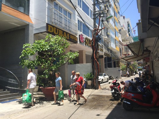 Khánh Hòa: Khách sạn xem thường bà hỏa - Ảnh 1. Khánh Hòa: Khách sạn xem thường bà hỏa - Ảnh 1.