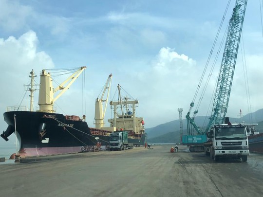 Việc cổ phần hóa Cảng Quy Nhơn, bán cảng này cho tư nhân; cán bộ, nhân dân Bình Định rất bất bình, bức xúc Ảnh: A.T