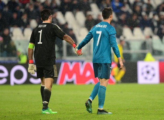 Ronaldo lập siêu phẩm khiến Juventus ôm hận tại Turin - Ảnh 4.