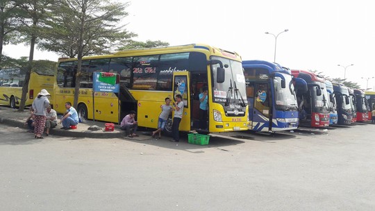 Đuổi học sinh xuống xe vì không có tiền thối, tài xế bị đình chỉ công tác - Ảnh 1. Đuổi học sinh xuống xe vì không có tiền thối, tài xế bị đình chỉ công tác - Ảnh 1.