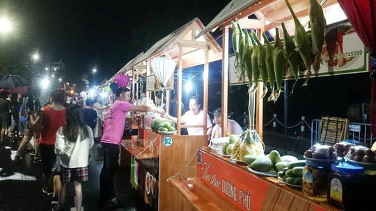 Phố đi bộ Trịnh Công Sơn tràn ngập âm nhạc đêm khai trương - Ảnh 13.