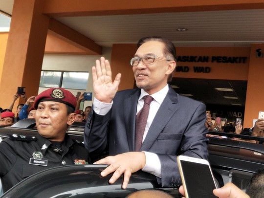 Malaysia: Ông Anwar ra tù, ông Mahathir nắm quyền thủ tướng bao lâu? - Ảnh 2. Malaysia: Ông Anwar ra tù, ông Mahathir nắm quyền thủ tướng bao lâu? - Ảnh 2.