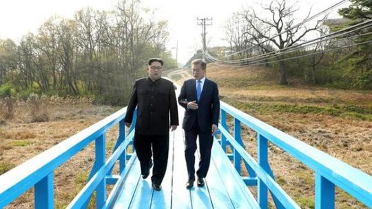 Đằng sau câu chuyện ông Kim Jong-un vào thang máy - Ảnh 2.