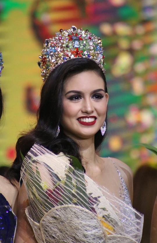 Nhan sắc mê hồn của tân Hoa hậu Trái đất Philippines - Ảnh 2.