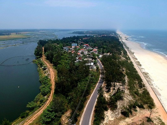 Vùng biển Tam Thanh không chỉ có làng bích họa - Ảnh 2.