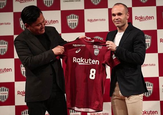 Andres Iniesta gia nhập J-League, nhận lương khủng 75 triệu euro - Ảnh 1.