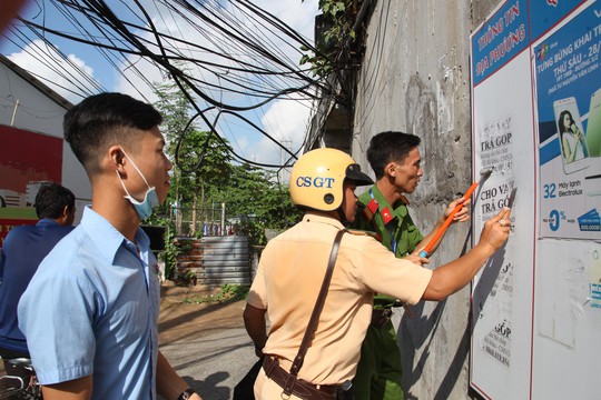 Tín dụng đen giăng bẫy dân nghèo (*): Ra quân triệt phá - Ảnh 1. Tín dụng đen giăng bẫy dân nghèo (*): Ra quân triệt phá - Ảnh 1.