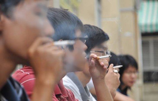 Káº¿t quáº£ hÃ¬nh áº£nh cho hÃºt thuá»c lÃ¡