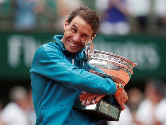 Thắng trắng chung kết, Nadal lần thứ 11 lên ngôi vương Roland Garros - Ảnh 3. Thắng trắng chung kết, Nadal lần thứ 11 lên ngôi vương Roland Garros - Ảnh 3.
