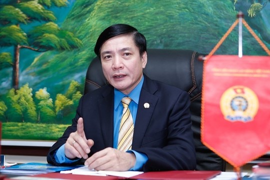 Không để lòng yêu nước bị lợi dụng - Ảnh 1.