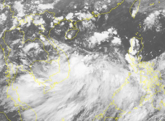 Áp thấp nhiệt đới di chuyển lạ trên biển Đông - Ảnh 2.