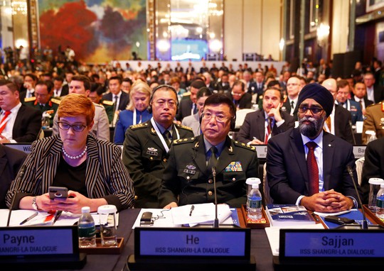 Đối thoại Shangri-La 2018: Mỹ chỉ trích Trung Quốc về biển Đông - Ảnh 3.
