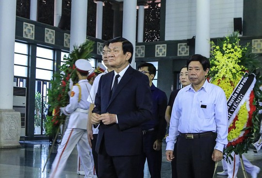 Nguyên Chủ tịch nước Trương Tấn Sang tiễn biệt GS Phan Huy Lê - Ảnh 13.