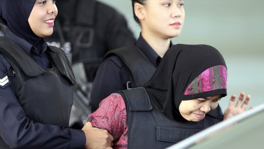 Vụ Kim Jong-nam: Đoàn Thị Hương bị tố là sát thủ - Ảnh 2. Vụ Kim Jong-nam: Đoàn Thị Hương bị tố là sát thủ - Ảnh 2.
