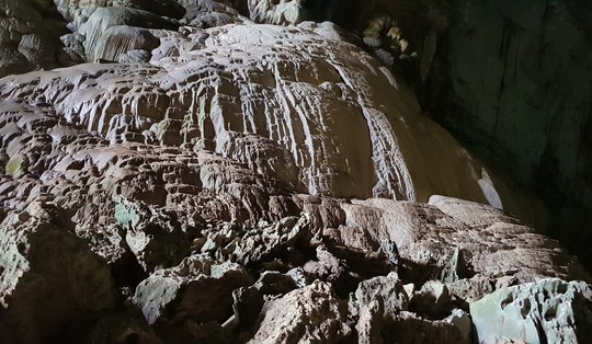 Khám phá Hang Én, hang động lớn thứ ba thế giới - Ảnh 10.