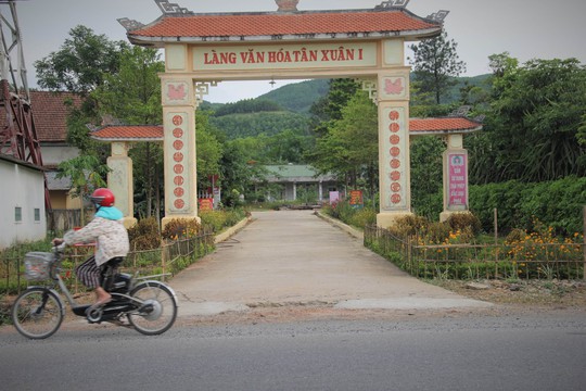 Lạm thu tiền nông thôn mới - Ảnh 1.