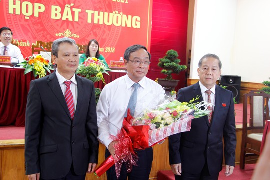Chủ tịch UBND tỉnh Thừa Thiên – Huế được miễn nhiệm, chờ nghỉ hưu - Ảnh 1.