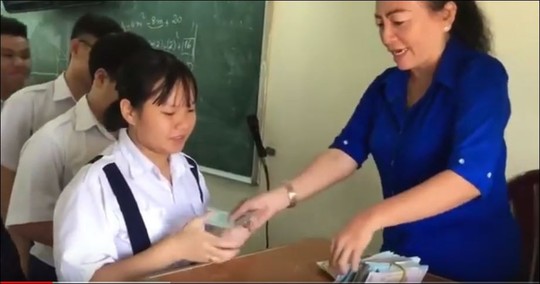 Thưởng tiền không giúp học sinh duy trì hứng thú học tập - Ảnh 1. Thưởng tiền không giúp học sinh duy trì hứng thú học tập - Ảnh 1.