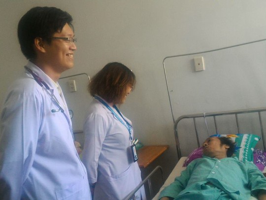 100 ống thuốc hồi dương cứu sống người ngưng tim hơn 1 giờ - Ảnh 1. 100 ống thuốc hồi dương cứu sống người ngưng tim hơn 1 giờ - Ảnh 1.