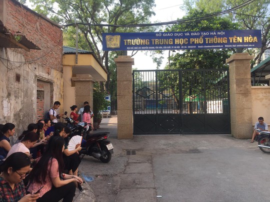 Thi lớp 10 Hà Nội: Sáng lọt đề môn văn, chiều lại nghi lộ đề môn toán - Ảnh 2.
