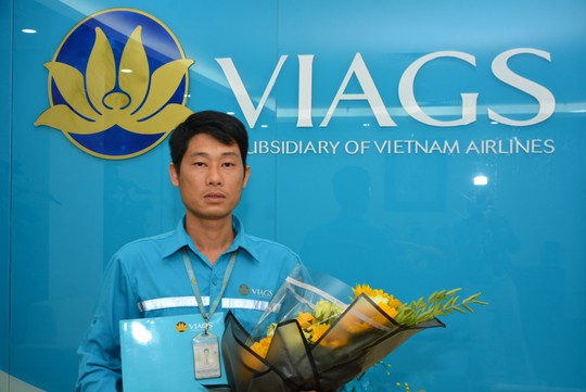 Hành khách để quên 1,1 tỉ đồng trên chuyến bay VN286 - Ảnh 1.
