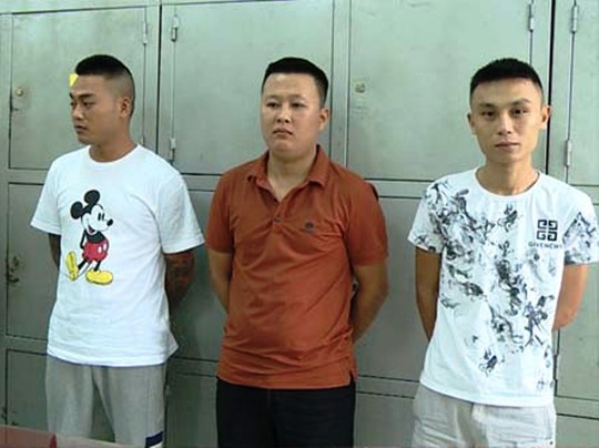 Phá 2 đường dây cá độ bóng đá giao dịch lên tới 64 tỉ đồng - Ảnh 1. Phá 2 đường dây cá độ bóng đá giao dịch lên tới 64 tỉ đồng - Ảnh 1.