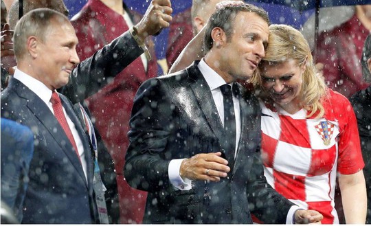Nữ tổng thống Croatia đốn tim hàng triệu fan trên thế giới - Ảnh 5.