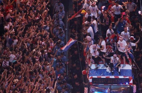 Croatia được chào đón như người hùng tại quê nhà - Ảnh 18.