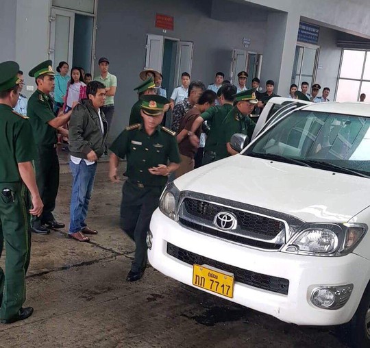 52 banh heroin 25 kg ma tuy da cuoi xe ban tai bien Lao ve Viet Nam