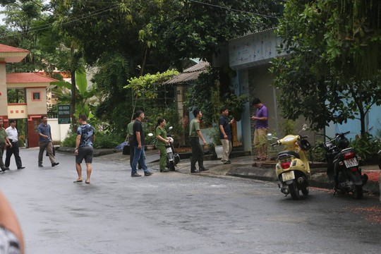 Gian lan diem thi Ha GiangTo truong dan pho noi gi ve viec bat ong Vu Trong Luong
