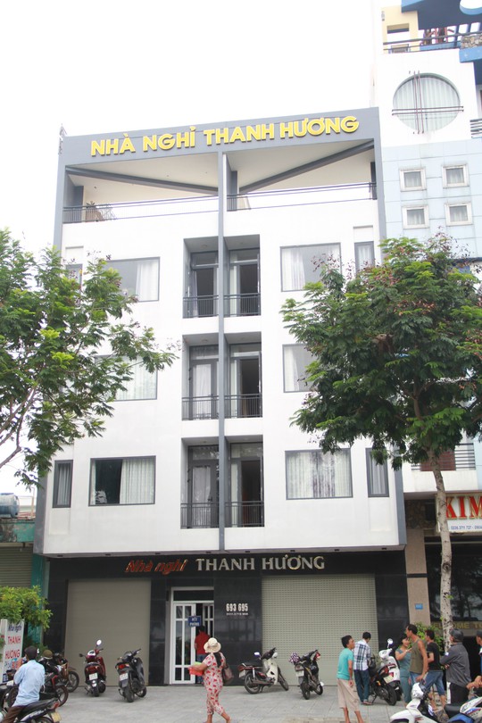 Cãi vã với vợ, thuê nhà nghỉ uống thuốc trừ sâu tự tử? - Ảnh 1. Cãi vã với vợ, thuê nhà nghỉ uống thuốc trừ sâu tự tử? - Ảnh 1.