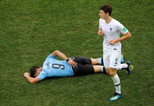 Bàn thắng đẹp nhất World Cup 2018: Vinh danh Benjamin Pavard - Ảnh 3.