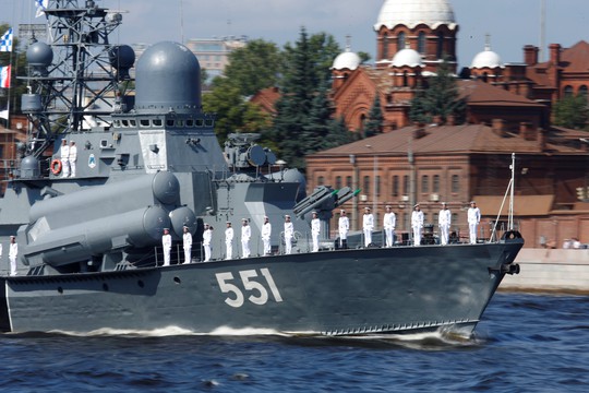 Khoe sức mạnh, Hải quân Nga vẫn có vấn đề? - Ảnh 6.