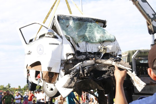 Vụ tai nạn 13 người chết ở Quảng Nam: Nhân chứng kể lại cảnh tượng kinh hoàng 1