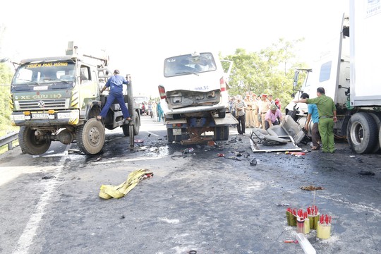 Phó Thủ tướng yêu cầu Bộ Công an vào cuộc vụ xe rước dâu gặp nạn làm 13 người chết - Ảnh 5.