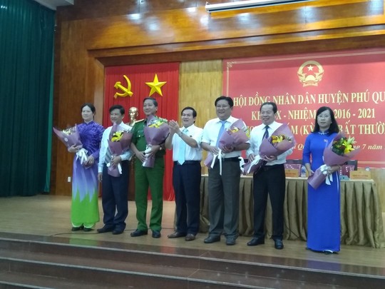 Tân Bí thư huyện Phú Quốc được bầu làm chủ tịch huyện - Ảnh 1.
