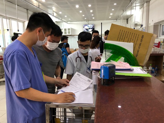Bộ trưởng Nguyễn Thị Kim Tiến lý giải vì sao người dân vẫn chê y tế cơ sở - Ảnh 1.