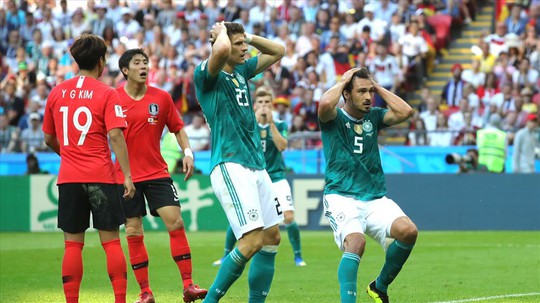 Bi hài “chuyện yêu” mùa World Cup: Chồng yêu như cơn lốc giữa hai hiệp đấu - Ảnh 3. Bi hài “chuyện yêu” mùa World Cup: Chồng yêu như cơn lốc giữa hai hiệp đấu - Ảnh 3.
