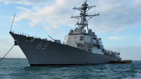 Mỹ phái 2 tàu chiến qua eo biển Đài Loan - Ảnh 1.