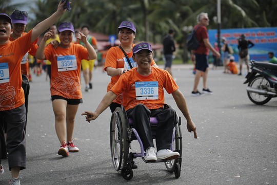 VĐV Suzaki Yuuya về nhất 42 km, cuộc thi Marathon Quốc tế Đà Nẵng - Ảnh 13.