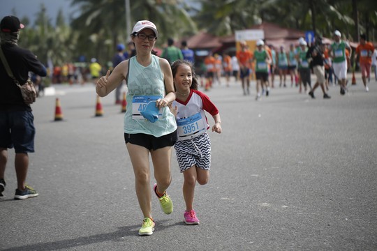 VĐV Suzaki Yuuya về nhất 42 km, cuộc thi Marathon Quốc tế Đà Nẵng - Ảnh 15.