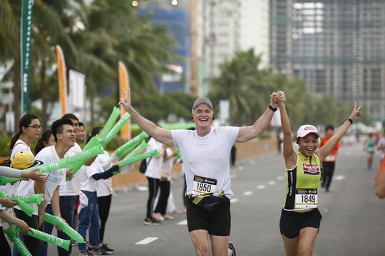 VĐV Suzaki Yuuya về nhất 42 km, cuộc thi Marathon Quốc tế Đà Nẵng - Ảnh 7.