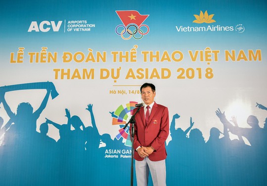 Bố Xuân Trường, Văn Thanh U23 Việt Nam sang Indonesia cổ vũ - Ảnh 2.