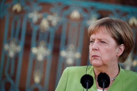 Ông Putin và bà Merkel bàn bạc gì bên ngoài Berlin? - Ảnh 3.