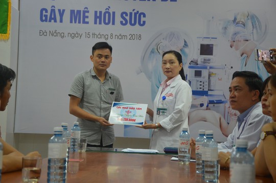 Vụ xe rước dâu gặp nạn: Trao gần 2,5 tỉ đồng cho 4 bệnh nhân sống sót - Ảnh 1.