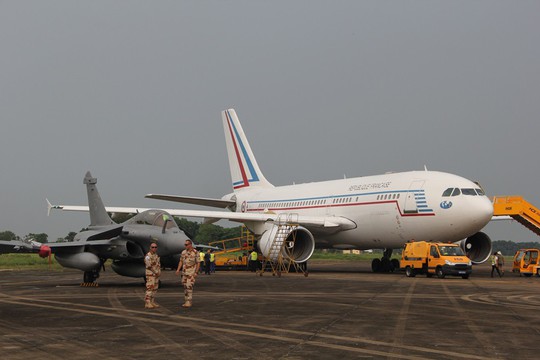 Cận cảnh chiến đấu cơ chủ lực không quân Pháp tới Việt Nam - Ảnh 20.