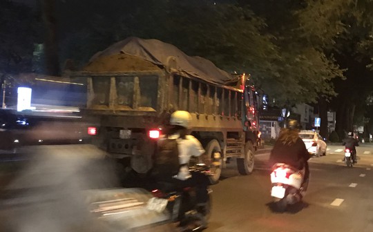 Có nên cấm xe tải nặng vào nội đô? - Ảnh 1. Có nên cấm xe tải nặng vào nội đô? - Ảnh 1.