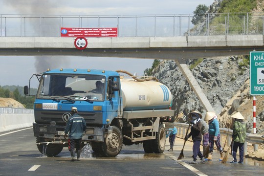 VEC nói về trách nhiệm nếu có tai nạn trên cao tốc Đà Nẵng – Quảng Ngãi - Ảnh 2.