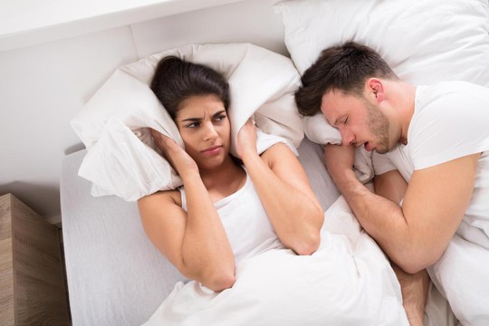 Ngáy khi ngủ: coi chừng bệnh gút! - Ảnh 1. Ngáy khi ngủ: coi chừng bệnh gút! - Ảnh 1.