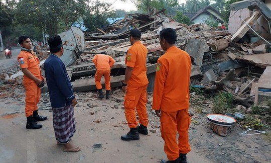 Động đất Indonesia: Gần 100 người thiệt mạng - Ảnh 12.
